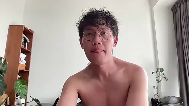 Snapshot of Passionatetwink2 chatting on October 2025 03:12:02 AM Passionatetwink2 online show from October 2025 03:12:02 AM