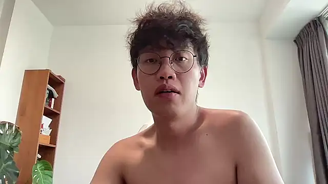 Snapshot of Passionatetwink2 chatting on October 2025 08:18:01 AM Passionatetwink2 online show from October 2025 08:18:01 AM