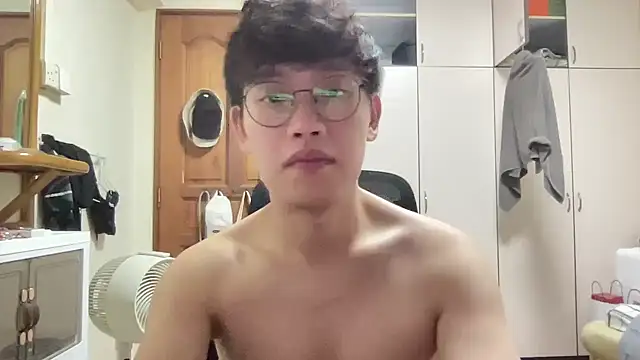 Snapshot of Passionatetwink2 chatting on December 2025 02:32:02 PM Passionatetwink2 online show from December 2025 02:32:02 PM
