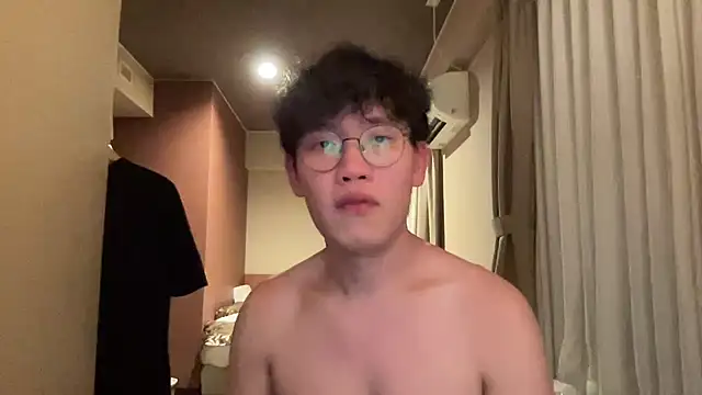 Snapshot of Passionatetwink2 chatting on December 2025 02:02:02 PM Passionatetwink2 online show from December 2025 02:02:02 PM