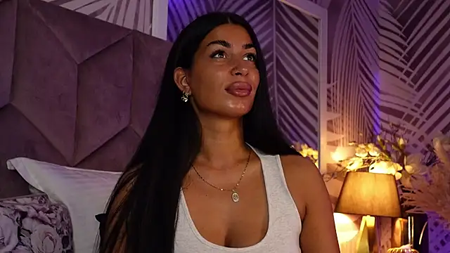 Snapshot of EvaRhea chatting on June 2026 02:56:01 AM EvaRhea online show from June 2026 02:56:01 AM