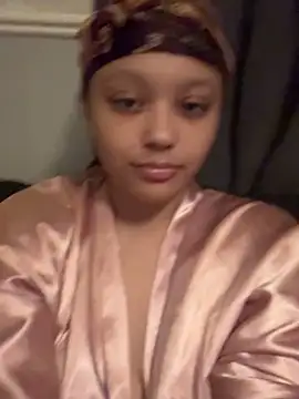 Snapshot of Marleymols chatting on November 2025 10:23:02 PM Marleymols online show from November 2025 10:23:02 PM