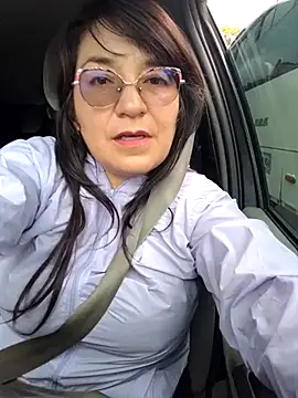 Snapshot of MAFE__29 chatting on May 2026 04:04:02 PM MAFE 29 online show from May 2026 04:04:02 PM