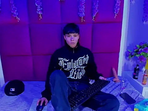 Bruno Cruzz online show from October 2025 02:31:02 AM