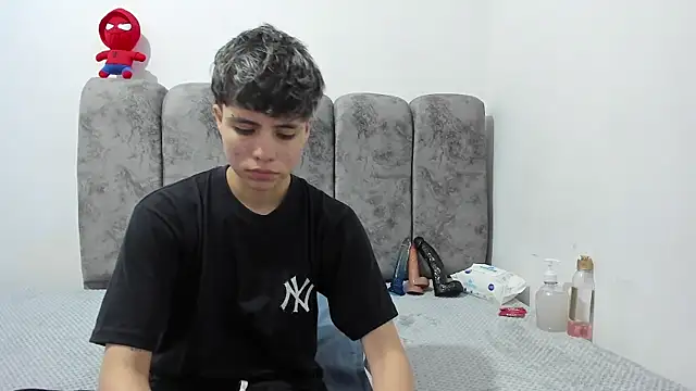 Bruno Cruzz online show from May 2026 01:57:02 AM