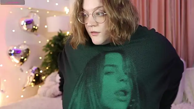 Alissa S online show from February 2025 11:49:01 AM