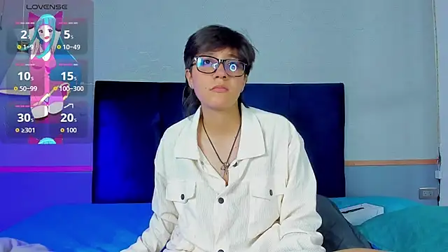 Tsuki Maru online show from November 2025 08:21:02 PM