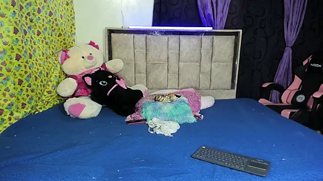 skinnyanddaphne online show from May 2026 06:27:02 PM