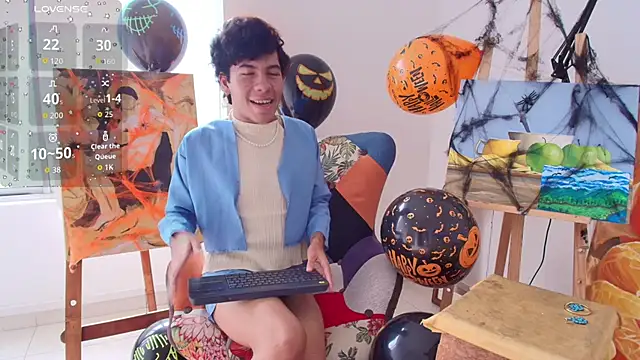 E R O S  online show from October 2025 08:18:01 PM