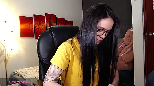 Ashley olivares online show from November 2025 01:48:02 AM