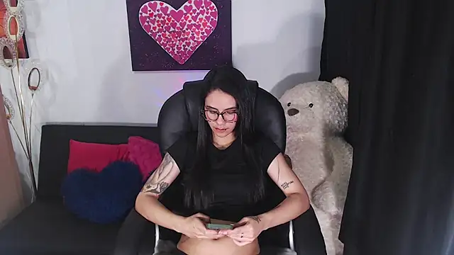 Ashley olivares online show from January 2026 01:19:01 AM