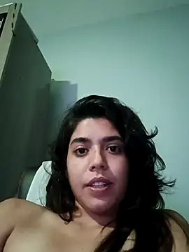 Maricamposs online show from October 2025 12:44:01 AM