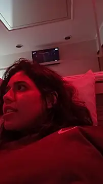 Maricamposs online show from January 2026 12:20:01 PM