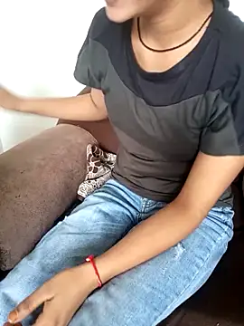 Student girl2 online show from October 2025 04:40:01 AM