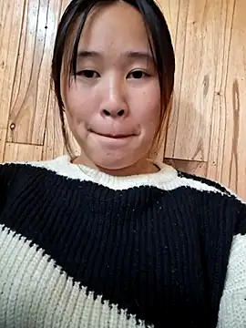 ALIENHR38 online show from November 2025 01:11:01 PM