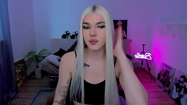 YourTrixie online show from February 2026 05:44:01 AM