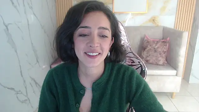 sara lopez s online show from October 2025 01:23:01 PM