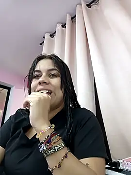 GabyMontenegro online show from October 2025 06:18:02 PM