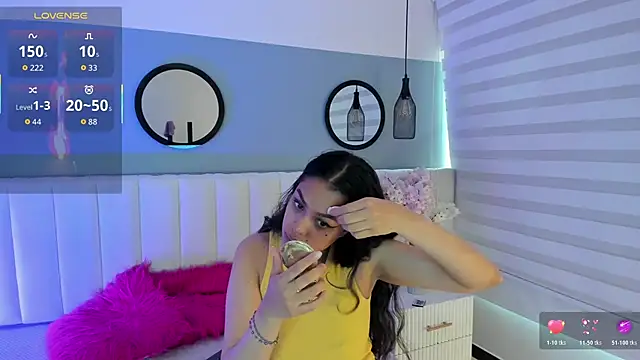 Mila Hank  online show from November 2025 12:17:01 PM