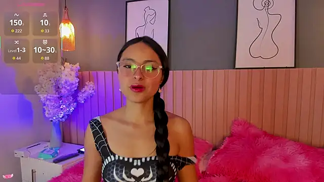 Annie  2 online show from September 2025 12:16:01 PM