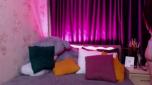 Nina Blum  online show from March 2026 05:07:02 AM