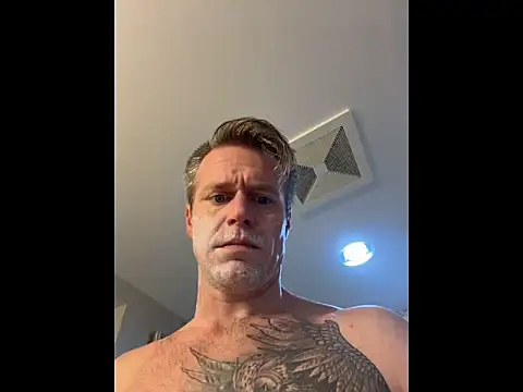 Snapshot of DILFiGuess11 chatting on May 2026 07:30:02 PM DILFiGuess11 online show from May 2026 07:30:02 PM