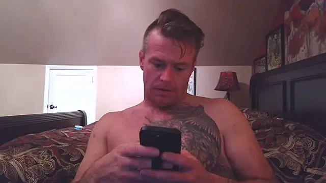 Snapshot of DILFiGuess11 chatting on May 2026 02:42:01 AM DILFiGuess11 online show from May 2026 02:42:01 AM