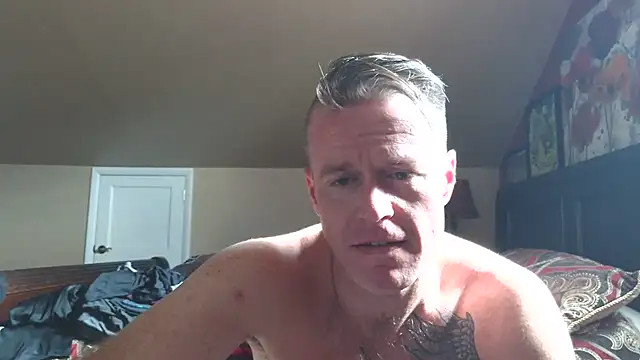 Snapshot of DILFiGuess11 chatting on May 2026 08:50:02 PM DILFiGuess11 online show from May 2026 08:50:02 PM