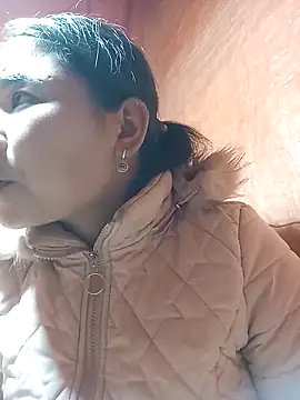 may-squirl online show from November 2025 01:49:01 AM