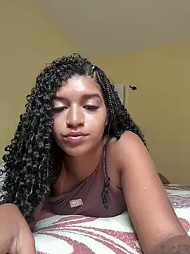 larajuli online show from March 2026 06:12:01 PM