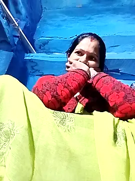 Jooli xx online show from December 2025 01:00:01 AM