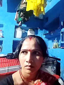 Jooli xx online show from March 2026 03:29:02 PM