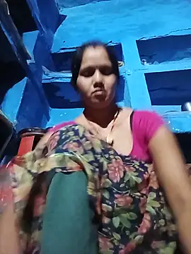 Snapshot of Jooli_xx chatting on July 2026 12:32:02 AM Jooli xx online show from July 2026 12:32:02 AM