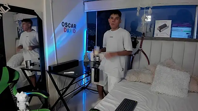 Jack castell online show from March 2026 11:32:01 PM