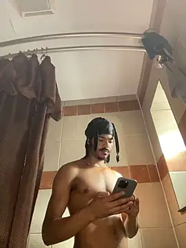 TRILLAHUNG online show from October 2025 02:45:02 PM