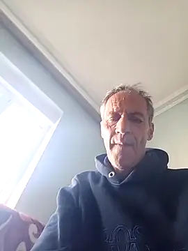 Snapshot of Meliwem12 chatting on April 2026 06:03:01 AM Meliwem12 online show from April 2026 06:03:01 AM