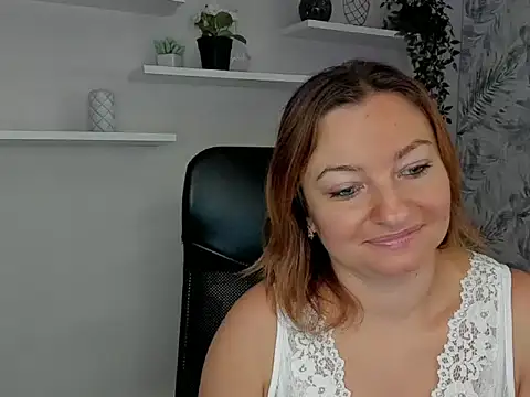 angelaSamt online show from September 2025 05:40:01 AM