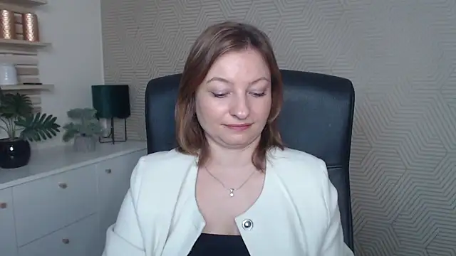 angelaSamt online show from November 2025 06:34:02 AM