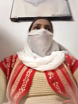 posewith online show from November 2025 03:16:02 PM