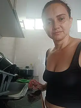 Snapshot of Amanda39 chatting on June 2026 08:14:02 PM Amanda39 online show from June 2026 08:14:02 PM