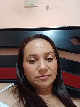 Snapshot of Amanda39 chatting on June 2026 05:23:02 AM Amanda39 online show from June 2026 05:23:02 AM