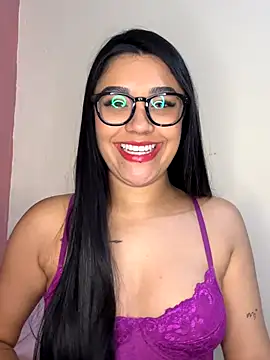 Alexa69xx online show from September 2025 01:10:01 AM