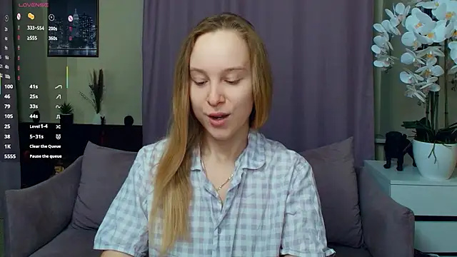 SoonMoor online show from February 2026 06:42:01 PM