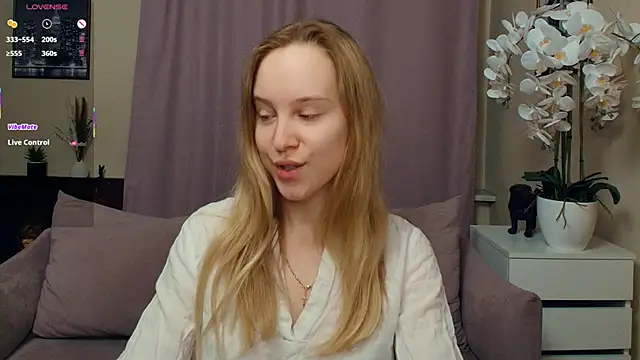 SoonMoor online show from February 2026 07:23:01 PM