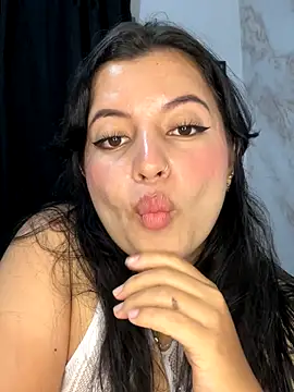 Emma 2903 online show from September 2025 01:05:02 AM