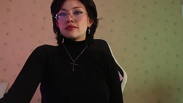 Ellyuwuw online show from December 2025 12:05:02 AM