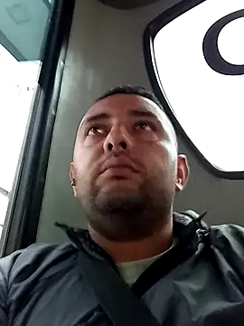 angelitocalientico online show from November 2025 09:36:01 PM