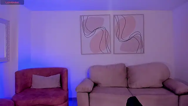 SussyBellX online show from November 2025 08:09:01 PM