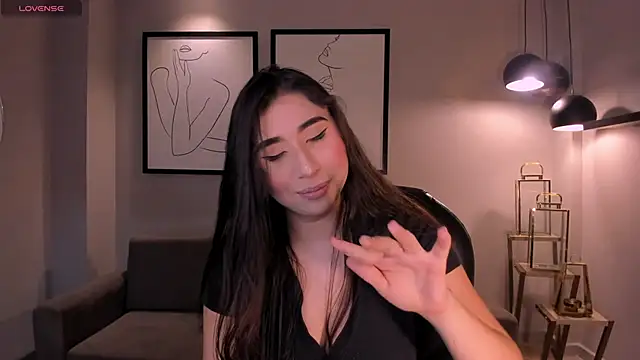 MayaMoretti  online show from December 2025 04:30:02 AM