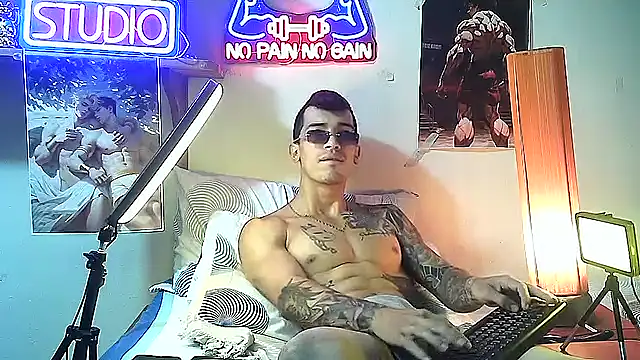 Strongcockfitness online show from October 2025 11:36:01 PM